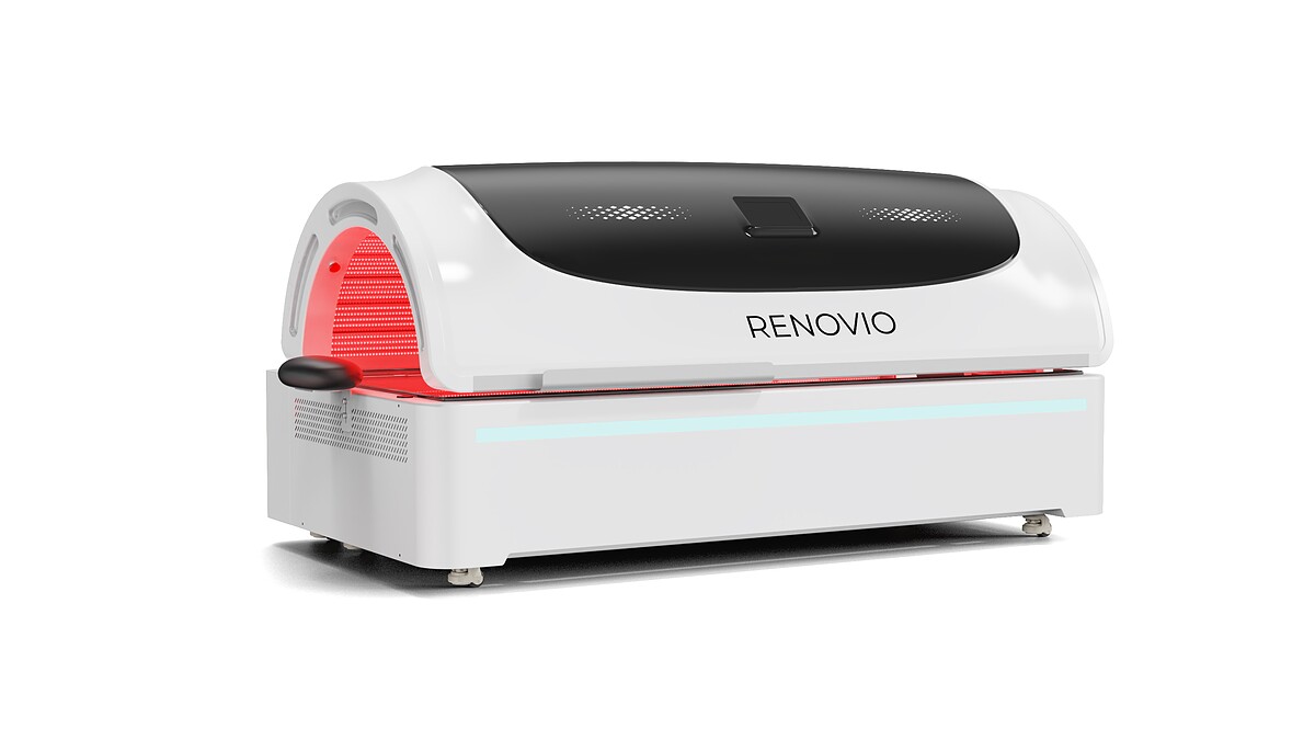 Renovio R5200 — White finish — canopy open